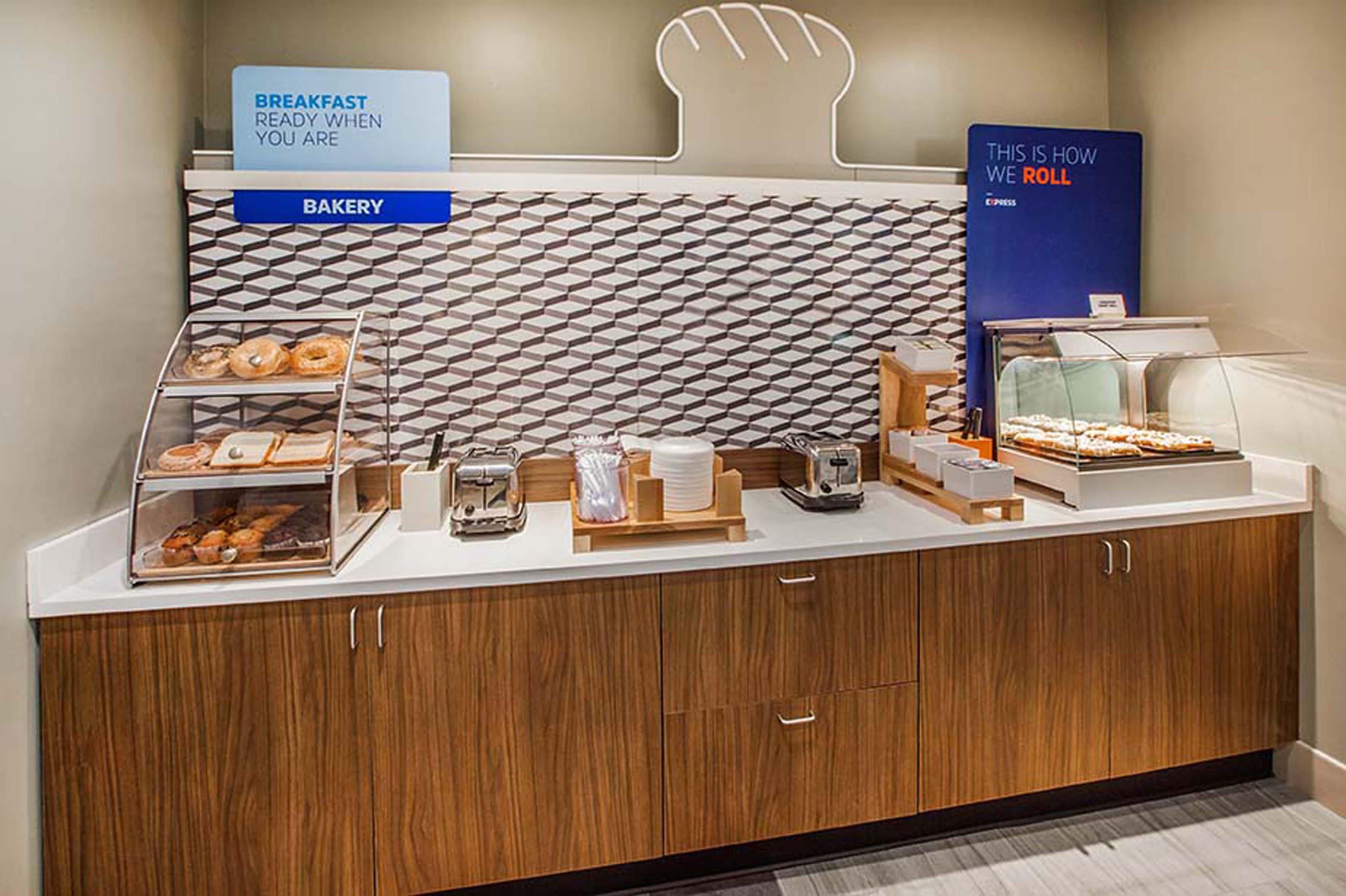 Holiday Inn Express Hotel & Suites Houston Energy Corridor - West Oaks By Ihg Exteriör bild